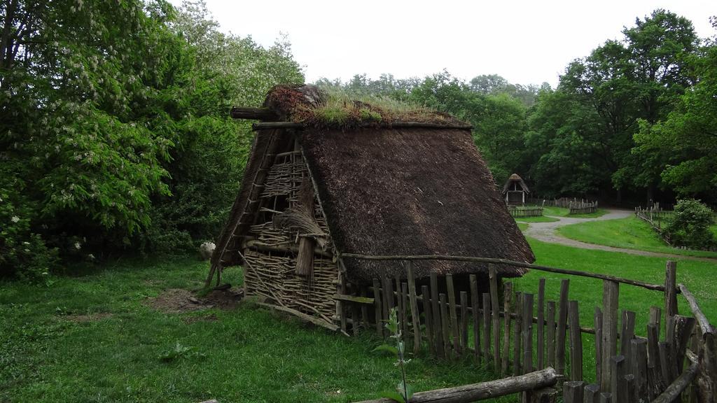 Gîtes Pyrénées Les Trois Montagnes Ganties Habitación foto
